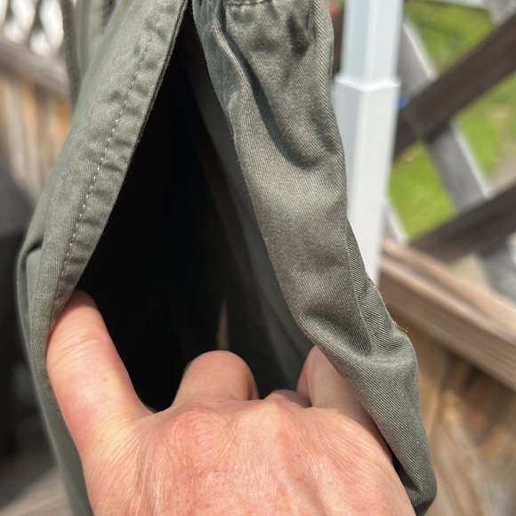 H&M Casual Pants Size Small - Picture 3 of 6